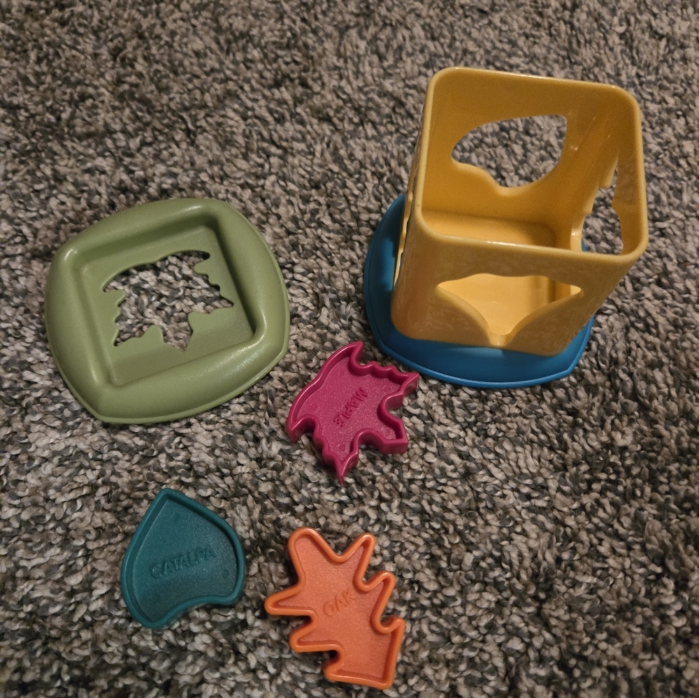 American Girl Bitty Baby Leaf Shape Sorting Toy